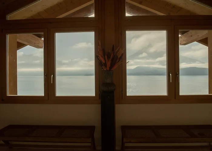 Lakeside With Panorama View Apartman *