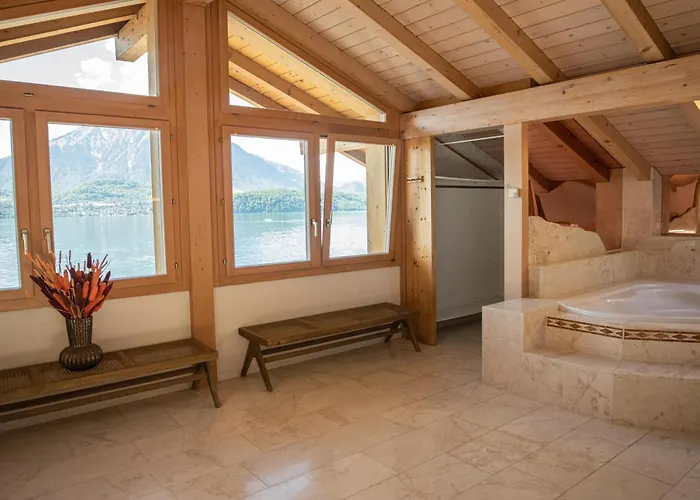 Lakeside With Panorama View *