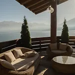 Lakeside With Panorama View *