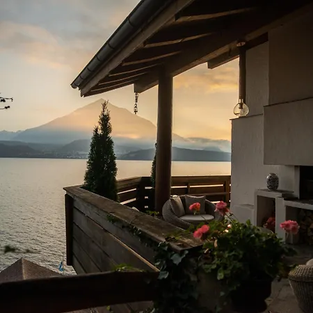 Lakeside With Panorama View 图恩